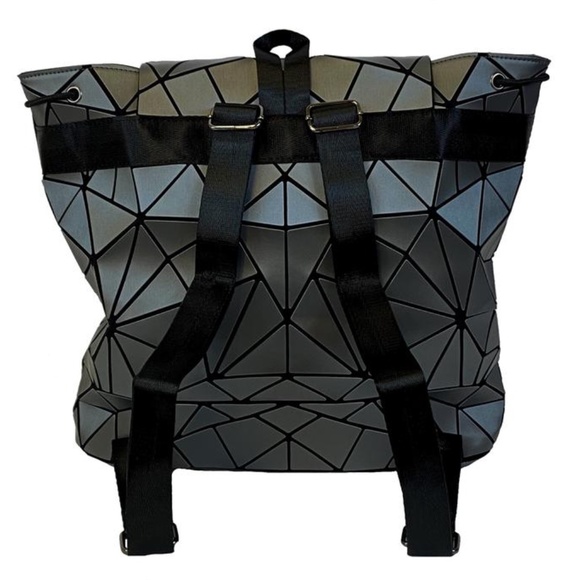 Silver Geometric Triangles Backpack  16w x13 h NEW - Picture 4 of 5